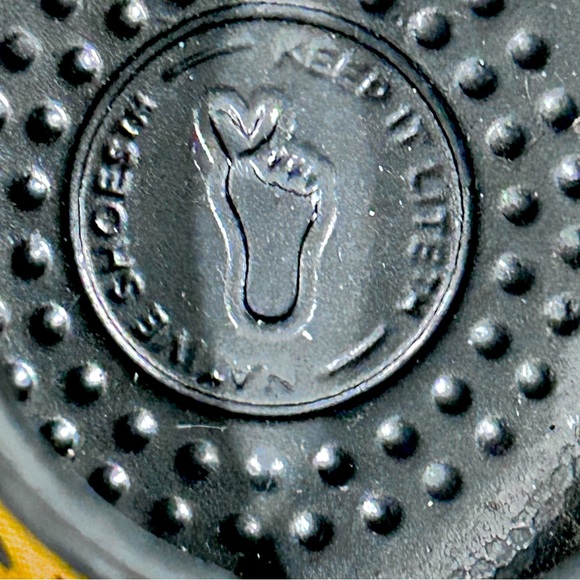 Native slip-on shoes men’s size 11 - Picture 9 of 9